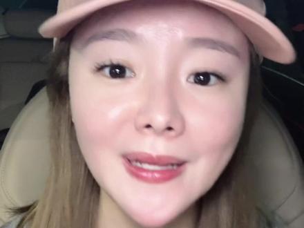 瞿颖的表达力真的太圈粉了!#瞿颖 #papi热烈欢迎 #papi瞿颖 #瞿颖模仿的李玟绝了 #瞿颖小说女主的设定