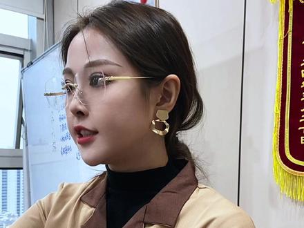 洛伊无CD跳大砸巨魔E?柱子直接融化 #英雄联盟 #LOL #钢铁合剂 #对线指导