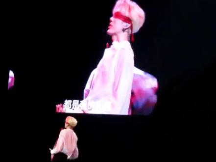 是红色的超载#鹭卓 #种地吧鹭卓 #十个勤天 #超载 #演唱会限定记忆