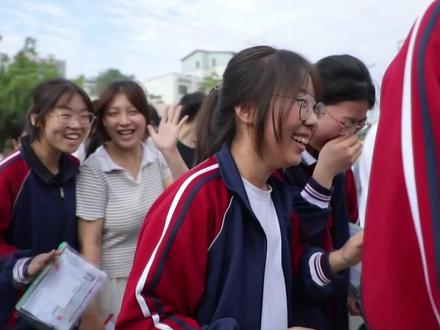 直击高考第一天 新泰6944名考生为梦想而战 #新泰融媒#高考