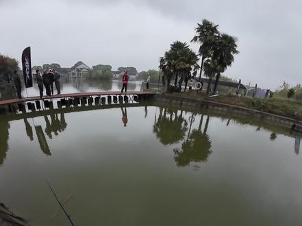 秋末探钓 到底是什么信心钓组
能够在Ark美国钓手中国行场地频频中鱼?
#路亚 #吉鲨钓具 #钓鱼 #今天长这样