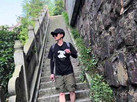 穹窿山景区免费登顶路线,带大家薅羊毛,夏天注意避暑。#穹窿山 #游山玩水散散心 #进山了 #丛林越野 #深山老林