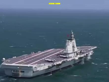 据看看新闻Knews报道,近日,海军#福建舰 航母编队组织海上多科目训练,这是福建舰入列后首次海上实兵训练。对此,军事评论员杜文龙表示,入役不到10天,福建舰即以编队形式完成海上实兵对抗,说明交装即交战斗力是当前史无前例的宗旨。如果在一次实战训练中,既通过大编队完美训练,又起降了新型舰载机,那说明我们福建舰形成作战能力的速度全球第一。#航母 #军事科技 #为祖国点赞 @报姐时评(海西晨报)