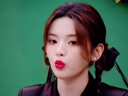 “我们是那少数很好的朋友”
#火箭少女101 #最喜欢的组合 #生日祝福 #违规女孩终相聚