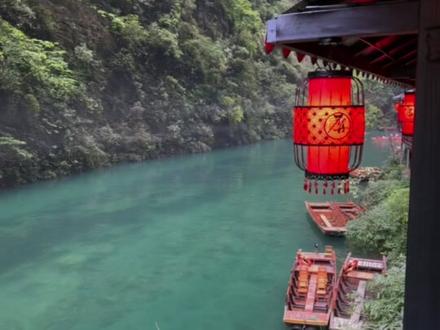 夏天的主旋律是去看山看水.
#雨是神的烟花 #避暑度假到贵州