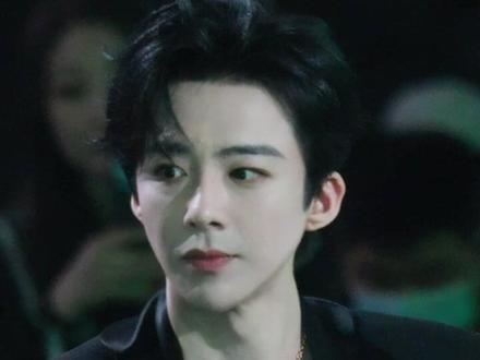 星光大赏“年度节目组合”颁奖全程。 #刘宇宁 #星光大赏