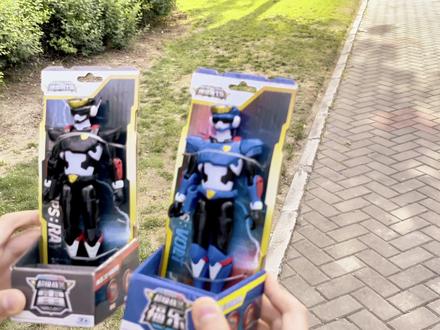 迷你特工队新任务,出发救援吧 迷你特工队新任务,出发救援吧#迷你特工队 #机甲 #潮玩 #开箱 #宝贝年味企划