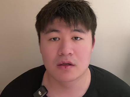 专业人士3分钟讲明白董宇辉80块钱卖3只老母鸡事件
#董宇辉 #与辉同行