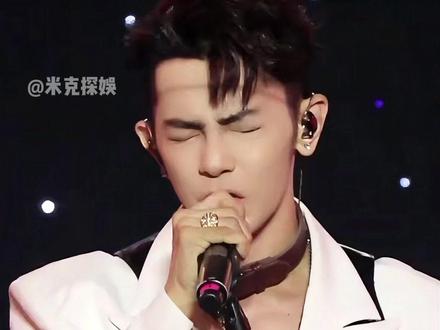 明明无公开合作,为何汪东城私藏多条王玉雯视频?看到怼胸肌唠嗑,“迷弟”行为藏不住了 #汪东城收藏了一堆王玉雯视频 #汪东城 #王玉雯 #娱乐评论大赏 #内容启发搜索