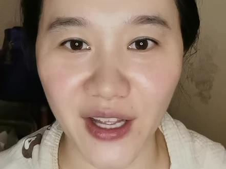 抖音流量激励收到了/期待下一步现金激励 #上热门 #流量激励计划
很惊喜,收到了抖音的流量激励,原来流量
是可以变现的,关键是发布入口不一样:
方法一:从创作者中心进入
1。打开抖音,点击「我」进入「创作者中心」
2。找到「玩法达人中心」选择「玩法合伙人计划」
3。挑选任务拍摄发布,自动带官方标识,收益自动统计
方法二:直接搜索入口1。点击抖音右上角放大镜
2。搜索「抖音合伙人计划」或「真实生活分享计划13。找到官方入口点击参与,有人跟拍就有收益
避坑提醒
不要在普通发布页手动加话题!
一定要从计划页面进入发布,收益才会被统
计。#抖音玩法合伙人 #抖音创作者广告分成计划 #抖音小助手dou上热门