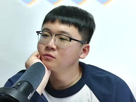 大花老师对郝熠然的全肯定
#追星日常 #音乐测评 @张大花哥