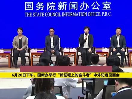 春晚来了,于蕾又来了,四年如一,尽力二字道尽千言