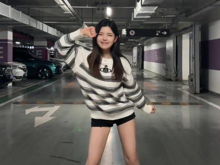 这个舞最近很火,我也来试一下。
#名井南进行曲