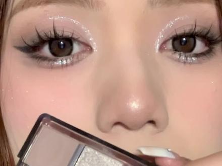 灰粉碎钻小烟熏!新手也可以的无遮瑕截断!#截断式眼妆