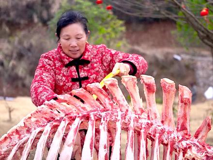 300买回来的牛架骨,这样做太入味了#跟着抖音学做菜#农村生活