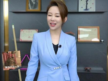 不想减肥没关系,台球技巧不能停 #台球 #潘晓婷台球教室 @潘晓婷 @DOU+小助手 #台球教学