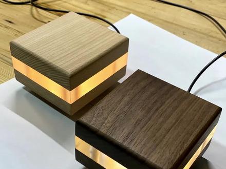 给女儿制作一盏小夜灯。分房睡的女儿半夜太吓人,不声不响的站在大人床边看着不说话。有同款孩子吗?#木工diy #创意手工 #木头