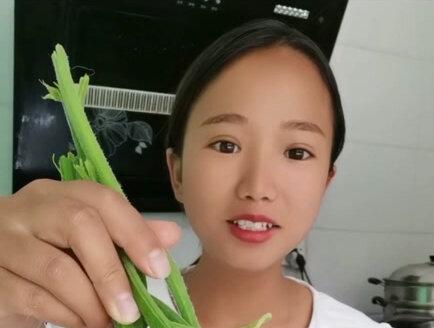 缅甸嫁到山西饮食文化差距太大,我吃的他不吃,他吃的我不吃,嫁鸡随鸡,嫁狗随狗,嫁个山西人跟着吃馒头,哈哈