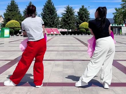 #小妞跟我走#扇子舞#背面演示@DOU+小助手 @DOU+上热门 @抖音小助手