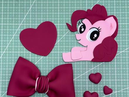 小马宝莉全套翻糖配件教程来喽!2026年马年翻糖配件
#小马宝莉蛋糕 #马年蛋糕 #仙妮贝儿翻糖#满级吃商指南#翻糖配件
喜欢的小伙伴们点赞关注下吧!有问题评论区留言哦!