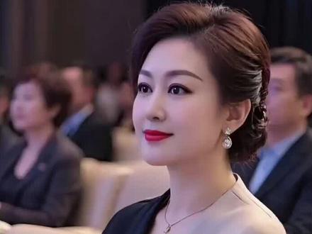 春天出门最好看的发型#发簪盘发教程