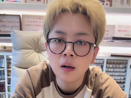 姐们们你们卸甲都收费吗#美甲分享 #美甲店 #美甲店设计 #美甲vlog #美甲推荐