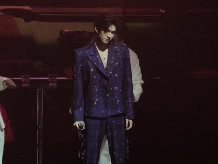 触电
男孩的心事 腰间的野蔷薇到番外送你的花
以后的日子郝着呢 dddd
#云旗#郝熠然