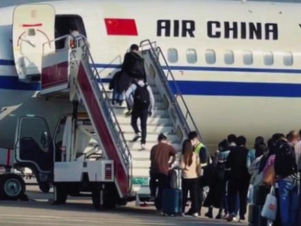 机票额外收费,真的合理吗#出行科普 #航空收费 #消费者权益 #万万没想到