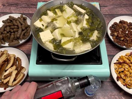 只花7块!《天下粮仓》里王干炬吃咸菜滚豆腐,皇帝老儿也不及吾 #一人食 #打工族 #男人的快乐就是这么简单