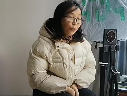 如临大D的架势确是面对几个白发老人#真实生活分享官 #罗妈妈#哪里出了问题 @DOU+小助手