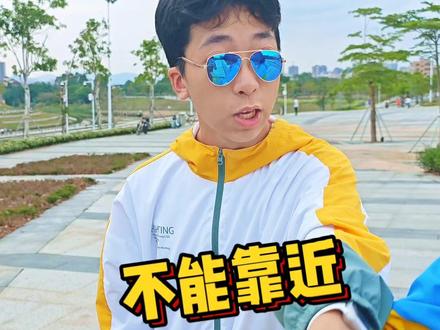 外面遇到的猫、狗不能靠近更不能触碰 #亲子互动 #萌娃搞笑日常