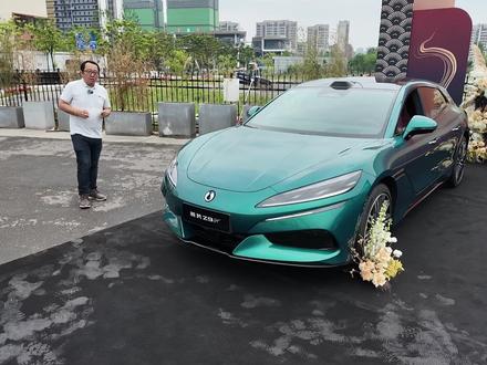 腾势Z9GT新款实测:“炫技”背后,全是实用黑科技 #腾势Z9GT #抖音汽车人共创计划