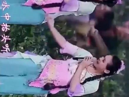 歌舞《采茶扑蝶》选段
龙岩采茶灯又名采茶扑蝶,发源于龙岩新罗区苏坂乡美山村,是流行于龙岩城乡的民间歌舞,融说唱、戏曲、舞蹈为一体的综合性群众文娱活动形式,是国家级非遗文化!#传承非遗