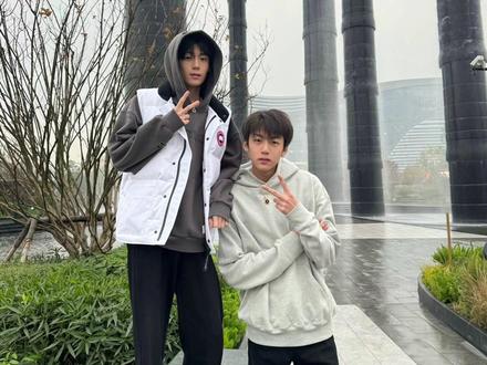 只有庞博文懂我~#庞博文 #刘佳梁 是庞少爷更在意梁王子些#刘在身庞