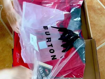 #开箱 #开箱vlog #burton #burtonak #burtonak457 W24款红色457它来啦~真香