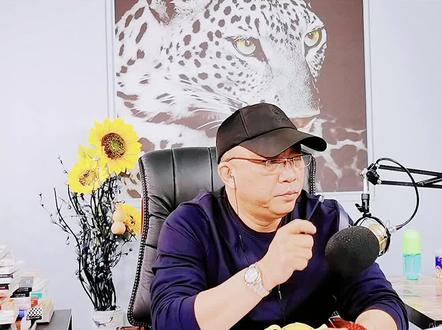 中老年夫妻,究竟应该不应该分床睡,看后你再发言#男人女人#夫妻关系#认知 @DOU+小助手