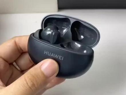 华为无线耳机丢一只?别扔!能单独补配左右耳! 原装正品华为无线蓝牙耳机,支持单耳补配,还有陶瓷白、幻夜黑、流光紫等多款颜色可选,丢一只不用换整副,省钱又省心!#蓝牙耳机 #无线耳机 #降噪耳机 #耳机 #520必备送礼清单快来抄作业