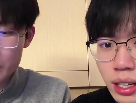 俩宝也是互损上了#浆糊#蒋胡#蒋鹏翰胡竞#囧事#小情侣