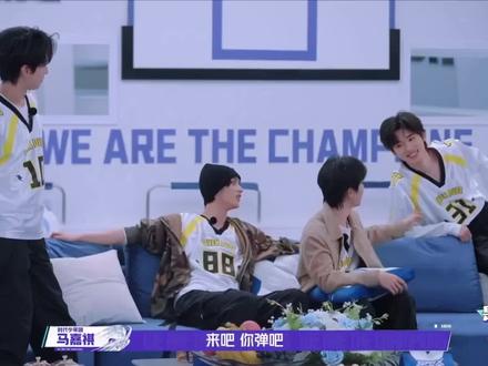 人怎么可以这么有梗#时代少年团 #宋亚轩贺峻霖闺蜜组 #小学生