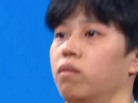 十五运举重女子55公斤级金牌魏婷娜:一把定乾坤夺金 感觉像做 11月11日,第十五届全国运动会举重女子55公斤级项目比赛中,福建运动员魏婷娜以223公斤的总成绩获得金牌。赛后魏婷娜坦言,最后夺冠,感觉像做了一场梦!#福建荣耀#TV8文体频道#科技文体传媒中心#