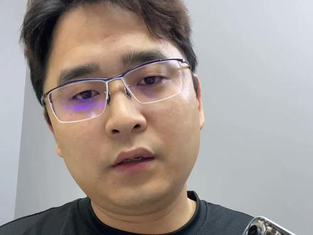 苹果手机改装散热 标准版的苹果也可以加均热板 但是他不给你 你说狗不狗 没办法 喜欢就自己动手#手机维修 #改装