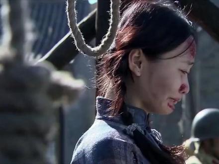 课长准备绞死两位美女,不料来了一位重伤党员,课长当场放人 #谍战 #怀旧经典影视 #影视剪辑 #精彩片段 #好剧推荐 #关注我一起追剧 #因为一个片段看了整部剧