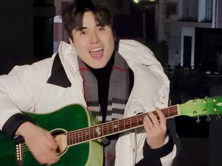 大家都回家过年了嘛? #过年 #弹唱 @刘宪凯 #台湾回家 #台湾