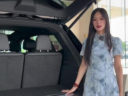 XT6后排座位正确的打开方式#凯迪拉克 #每天推荐好车 #凯迪拉克xt6