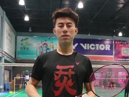 #羽毛球 #坚持 这次是认真的颠球教程😎😎😎