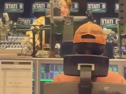 推特是哪个标志 68a8e366f264ae270575f47cc90d29e1~tplv-dy-resize-origshort-autoq-75:330.jpeg?x-expires=2024434800&x-signature=wmxwohzFXoPP56keCg1gulRS21E%3D&from=3213915784&s=PackSourceEnum_AWEME_DETAIL&se=false&sc=cover&biz_tag=pcweb_cover&l=20240228073355E78D6EBC9DBF5045B60E