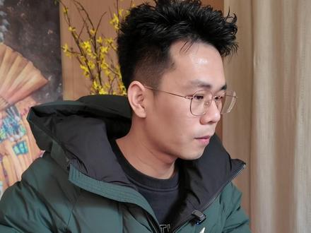 胡桃木应该怎么搭配不老气? #胡桃木 #装修 #装修搭配 #定制 #装修设计