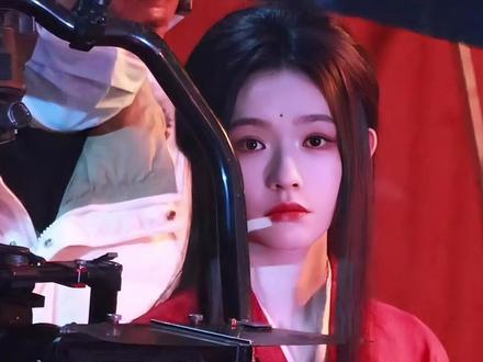 代拍都能出神图的程度,正片得美成什么样啊!#林允 #归鸾 #路透 #温瑜