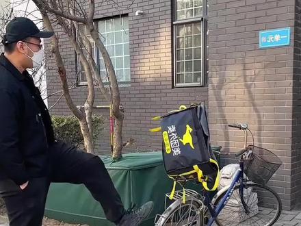 王楚钦孙颖莎3比0战胜林诗栋蒯曼,最后一球把莎头都打笑了#王楚钦 #孙颖莎