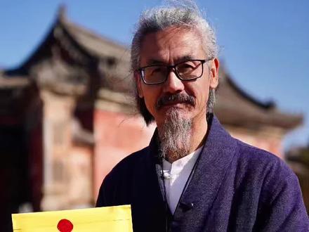 春联贴对事半功倍!#手写对联 #春联 #春节 #传统文化 #武当山